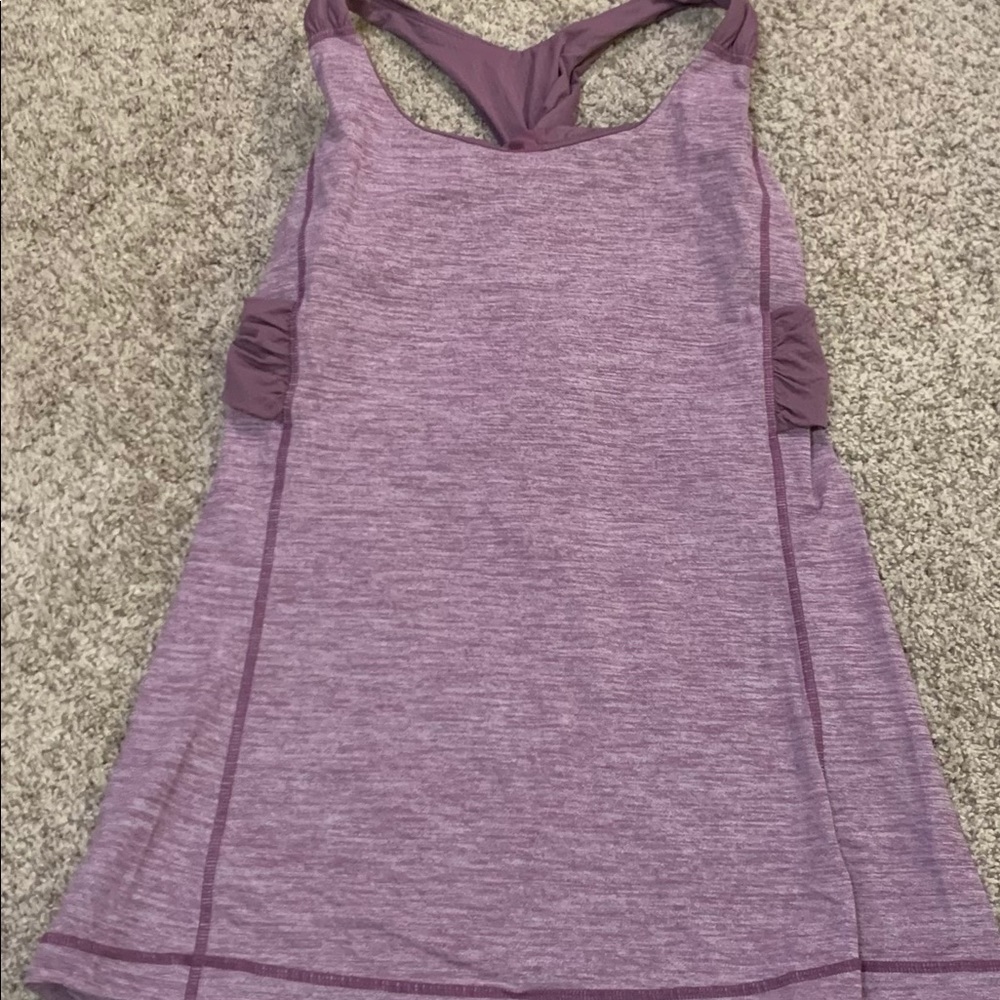 Lululemon tank top with built in bra size 8